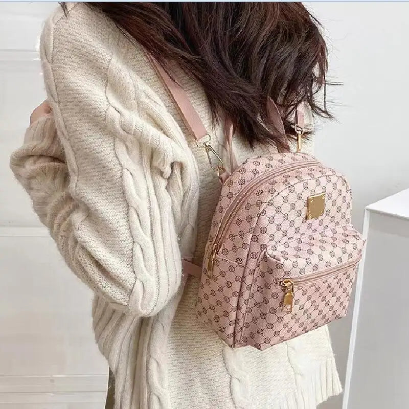 Mochila Fashion e Fácil de Combinar - Estilo e Versatilidade para Suas Aventuras!